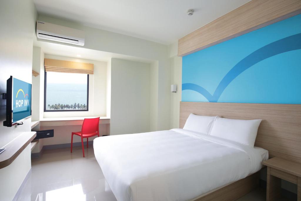 Двухместный (Двухместный номер с 1 кроватью, вид на море) отеля Hop Inn Hotel Ermita Manila, Манила