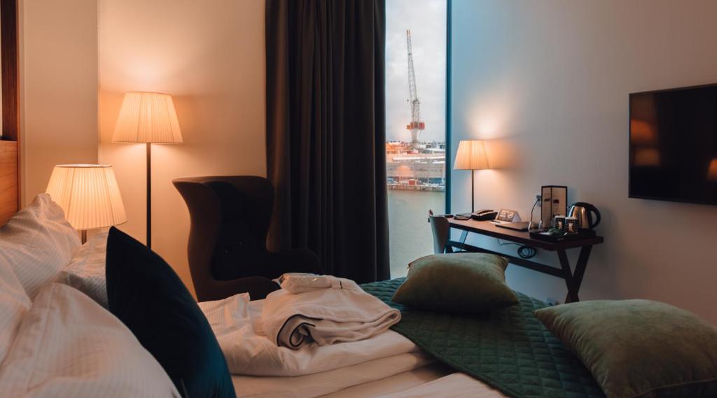Двухместный (Улучшенный двухместный номер с 1 кроватью) отеля Clarion Hotel Helsinki, Хельсинки
