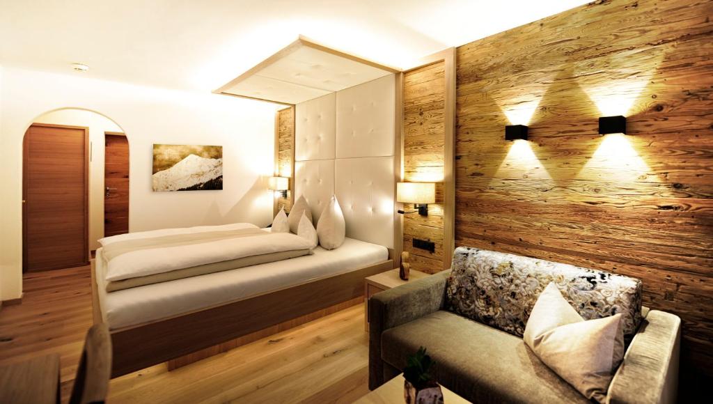 Двухместный (Двухместный номер A с 1 кроватью - альпийский стиль) отеля Salnerhof Superior Lifestyle Resort, Ишгль