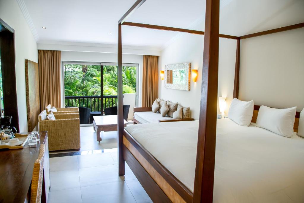 Одноместный (Одноместный люкс Hacienda с 1 спальней) курортного отеля Sandos Playacar Beach Resort All Inclusive, Плая-дель-Кармен