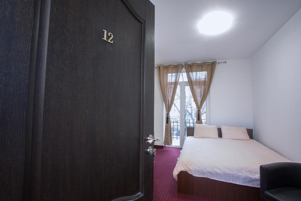 Двухместный (Двухместный номер с 1 кроватью) хостела La Vila Maria, Бухарест