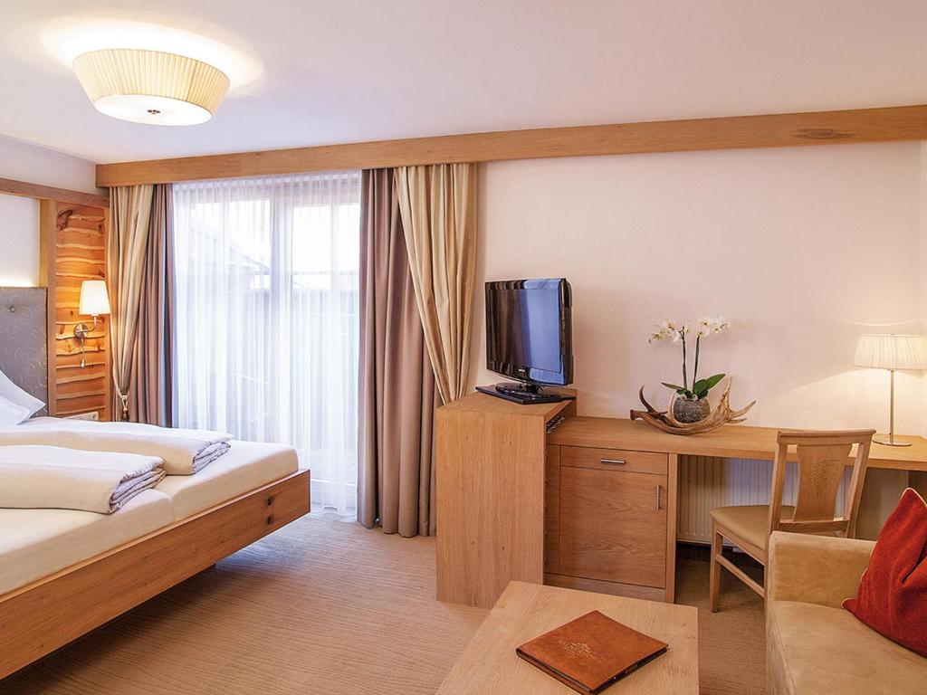 Двухместный (Двухместный номер A с 1 кроватью - современный стиль) отеля Salnerhof Superior Lifestyle Resort, Ишгль