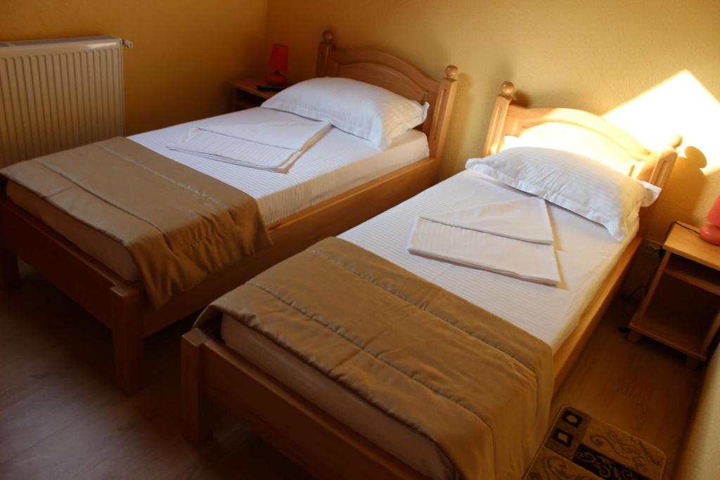 Двухместный (Двухместный номер с 1 кроватью или 2 отдельными кроватями) гостевого дома Venesis House, Сигишоара