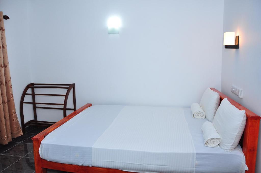 Двухместный (Бюджетный двухместный номер с 1 кроватью) отеля Hotel Camorich, Тисамахарама