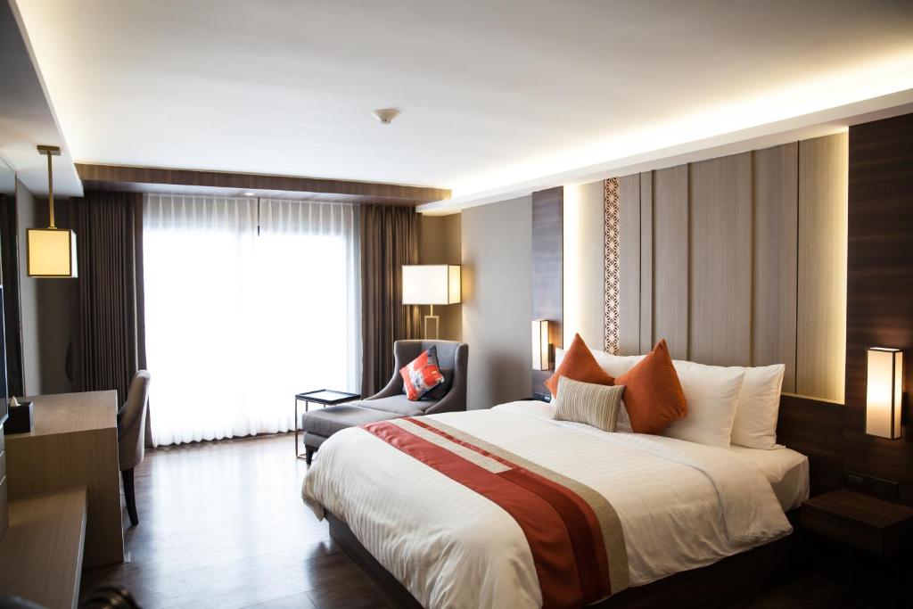 Двухместный (Улучшенный двухместный номер с 1 кроватью.) отеля Arte, Бангкок