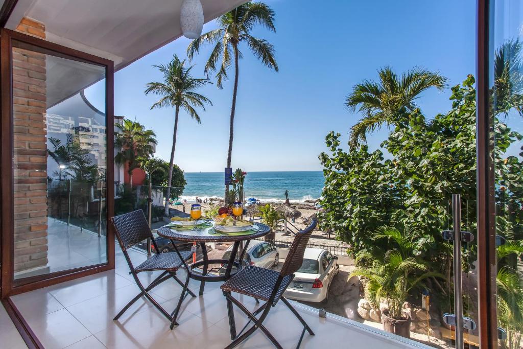 Четырехместный (Люкс с 2 спальнями), Vallarta Shores Beach Hotel