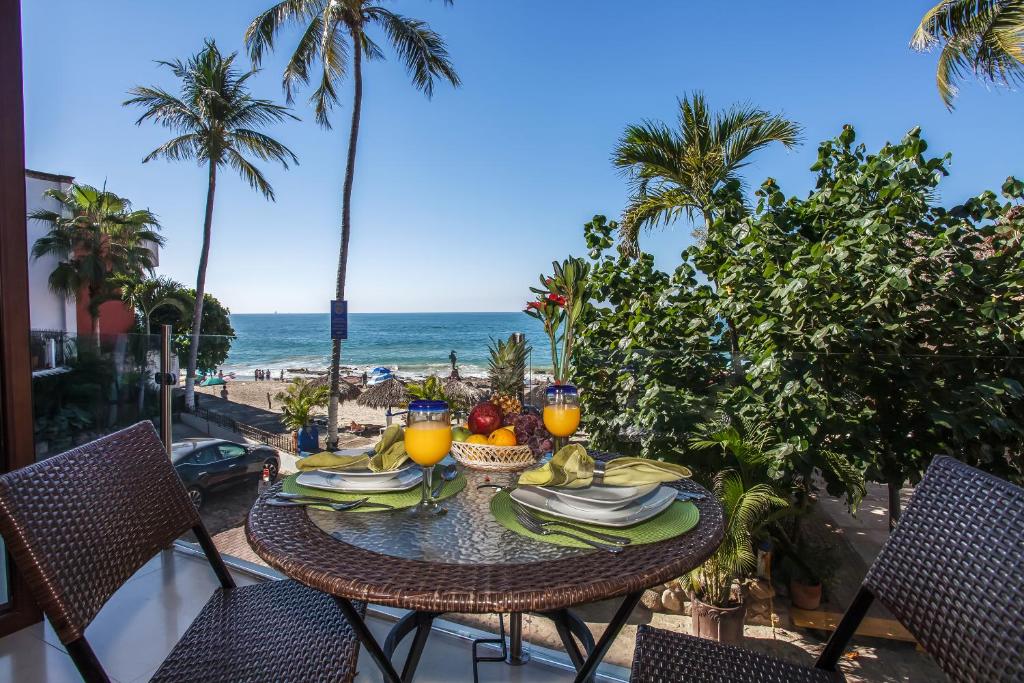 Четырехместный (Люкс с 2 спальнями), Vallarta Shores Beach Hotel