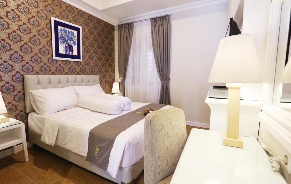 Двухместный (Стандартный двухместный номер «Премьер» с 1 кроватью или 2 отдельными кроватями) отеля F Hotel Jakarta, Джакарта