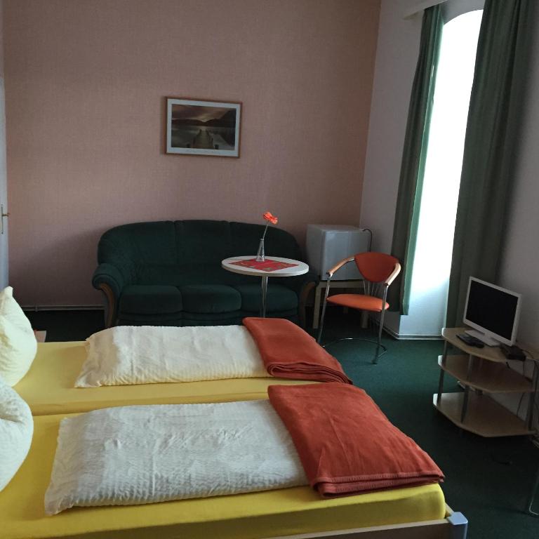 Двухместный (Двухместный номер с 1 кроватью или 2 отдельными кроватями) гостевого дома Pension Gutshaus, Галле (Восточная Германия)