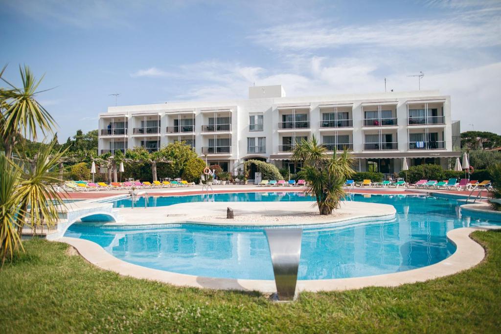 Can Miquel Hotel near Montgo beach