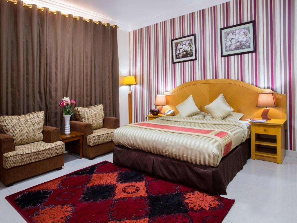 Апартаменты (Апартаменты с 2 спальнями) апарт-отеля Safeer Hotel Suites, Маскат