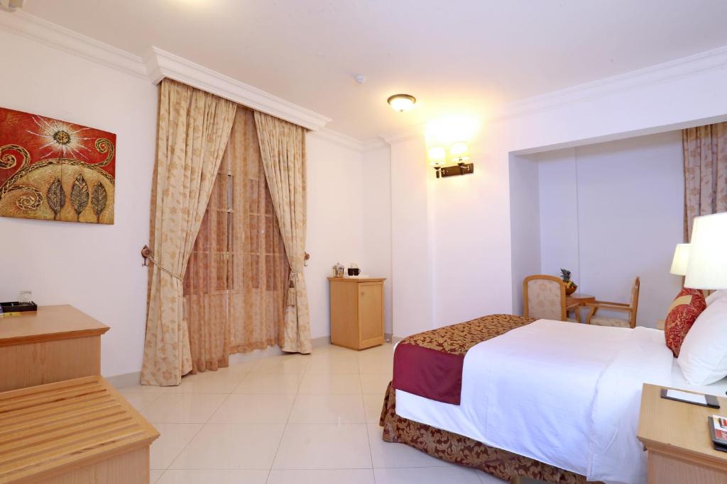 Сьюит (Представительский люкс) отеля Al Maha International Hotel, Маскат