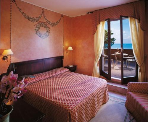 Двухместный (Улучшенный двухместный номер с 1 кроватью и видом на озеро) отеля Hotel Lugana Parco Al Lago, Сирмионе