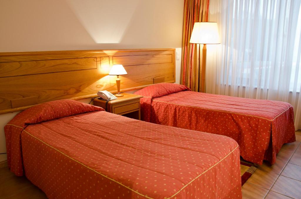 Двухместный (Двухместный номер с 1 кроватью или 2 отдельными кроватями) отеля VIP Inn Miramonte Hotel, Коларес