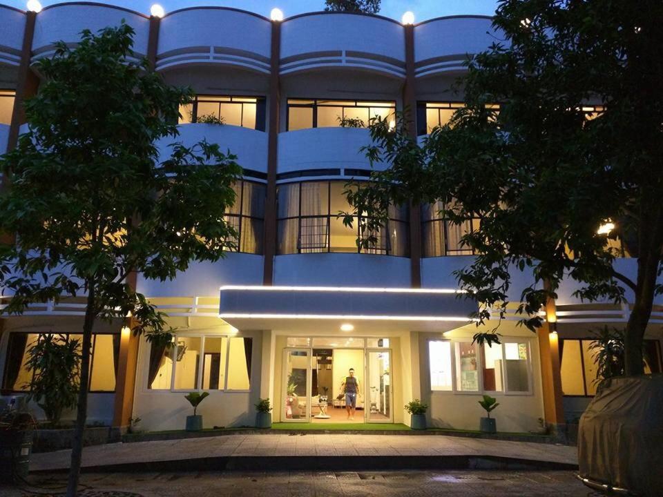 Отель Saigon Airport hotel, Хошимин