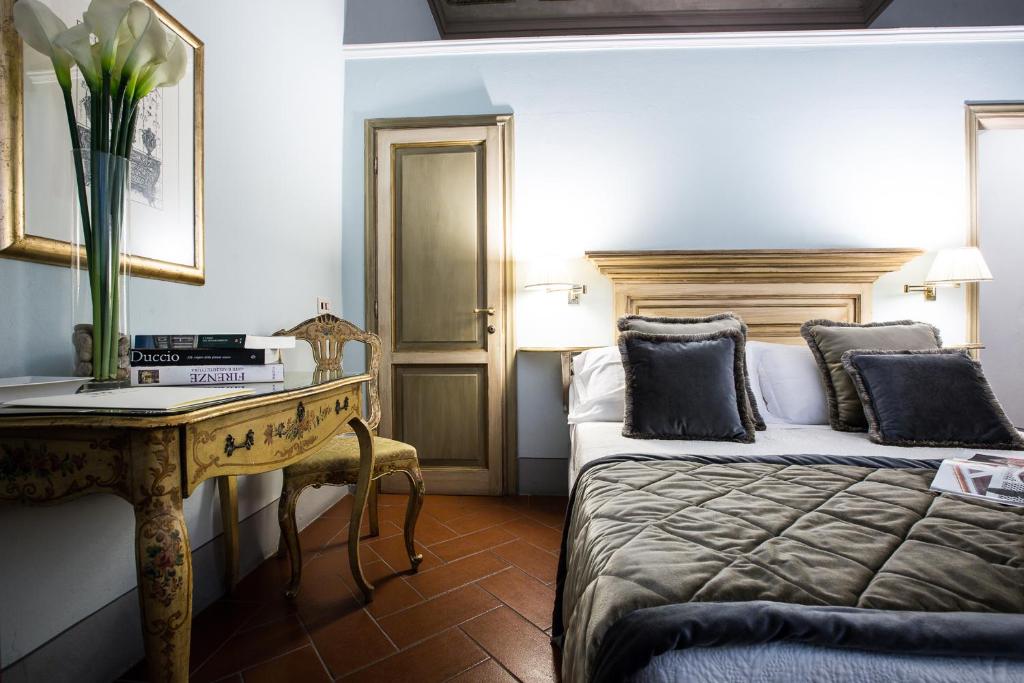 Двухместный (Стандартный двухместный номер с 1 кроватью или 2 отдельными кроватями) отеля Hotel Burchianti, Флоренция