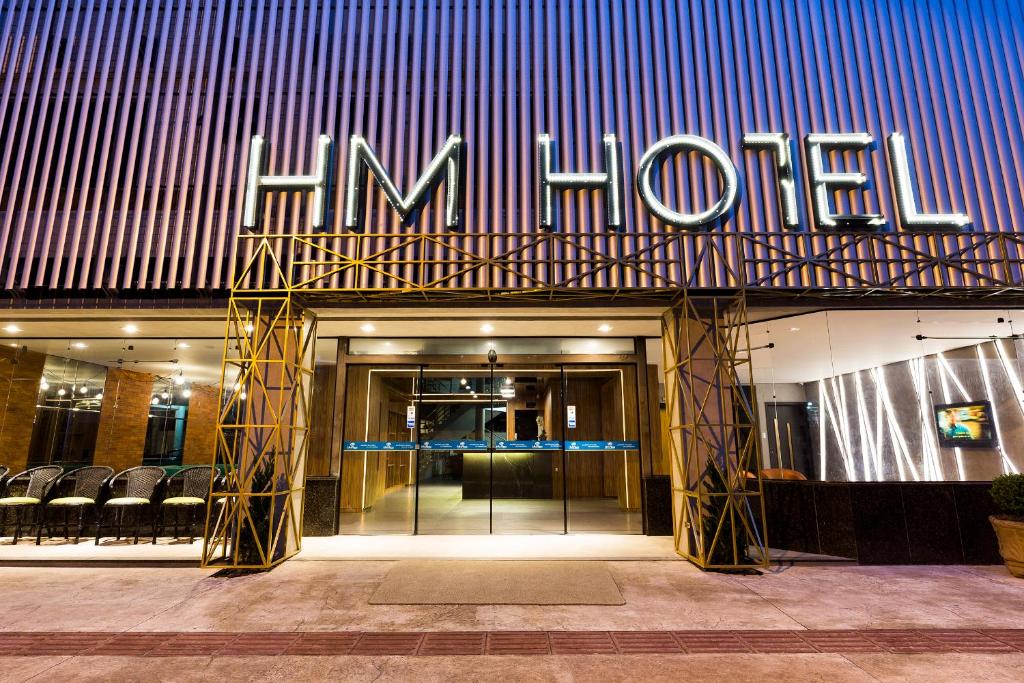 Отель HM Hotel, Балнеариу-Камбориу