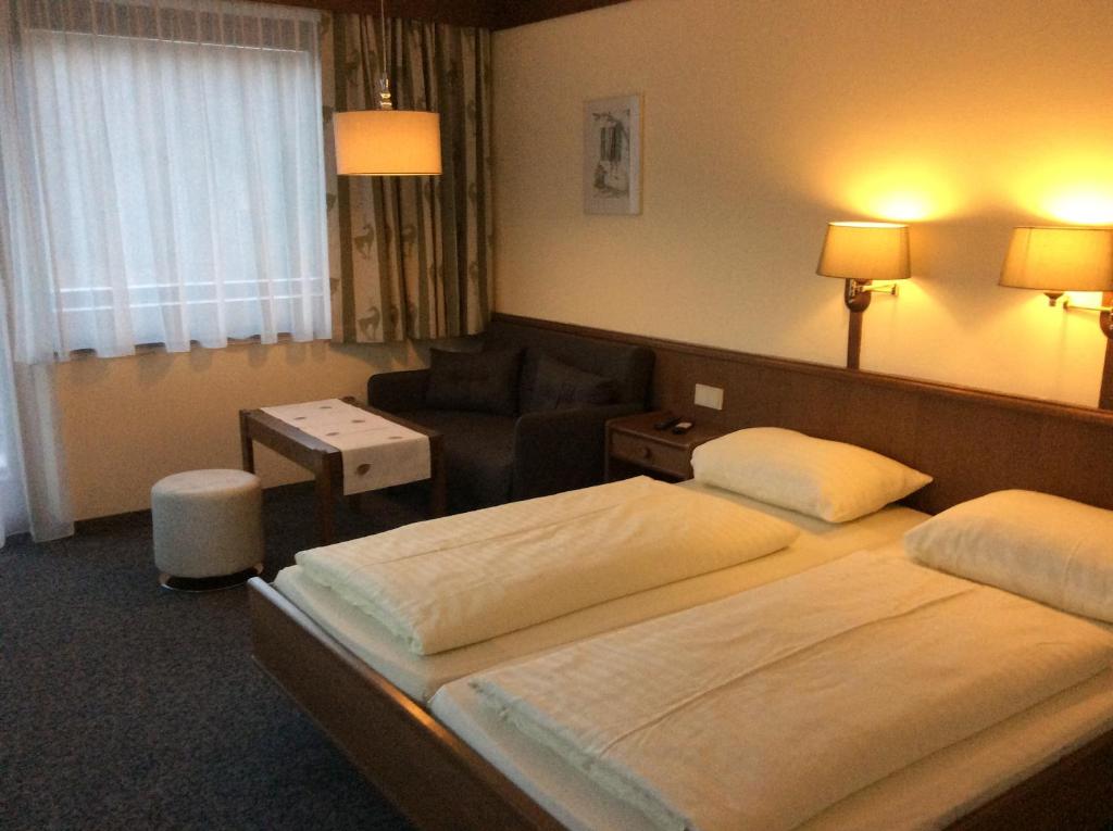 Двухместный (Двухместный номер с 1 кроватью и балконом) отеля Hotel Enzian, Ваграйн