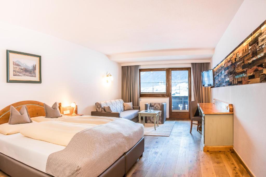 Двухместный (Двухместный номер «Комфорт» с 1 кроватью) отеля B&B Hotel Bergjuwel, Нойштифт