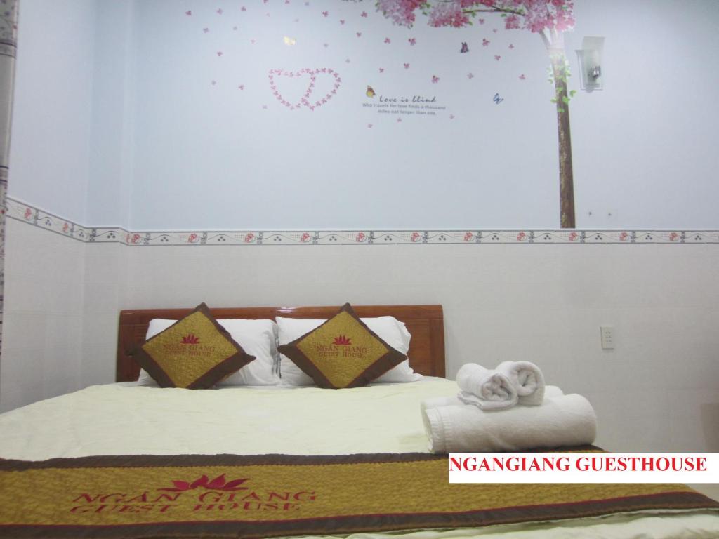 Двухместный (Стандартный двухместный номер с 1 кроватью) гостевого дома Ngan Giang Guesthouse, Дуонг-Донг