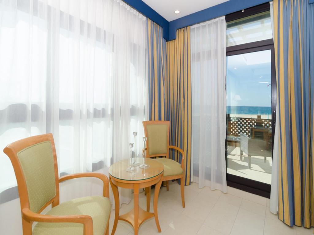 Апартаменты (Апартаменты с 1 спальней и видом на пляж) виллы Roda Beach Resort, Дубай