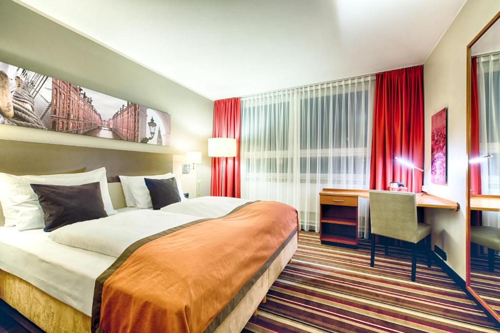 Двухместный (Двухместный номер «Комфорт» с 1 кроватью или 2 отдельными кроватями) отеля Leonardo Hotel Hamburg City Nord, Гамбург