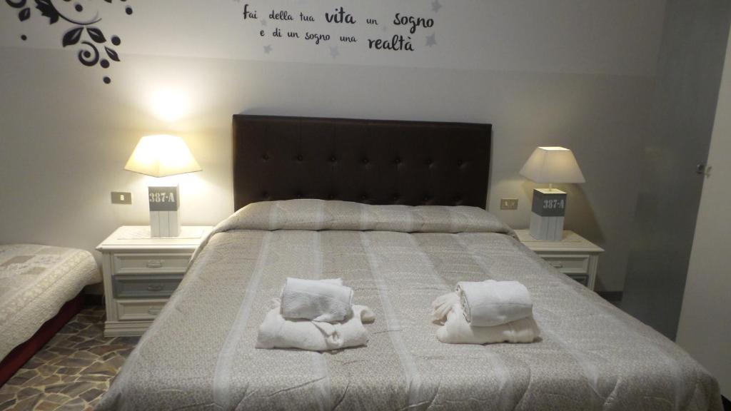 Трехместный (Трехместный номер с общей ванной комнатой) отеля Antica Brianza Alloggi, Бергамо
