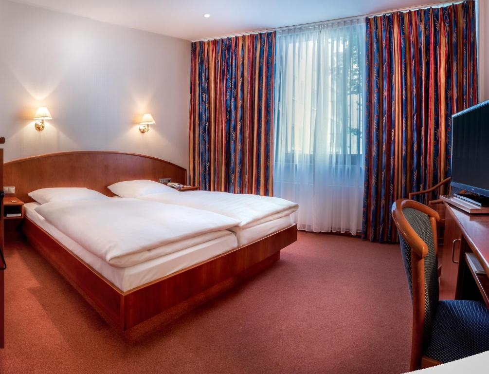 Двухместный (Двухместный номер Делюкс с 1 кроватью) отеля Hotel Alte Wache, Гамбург