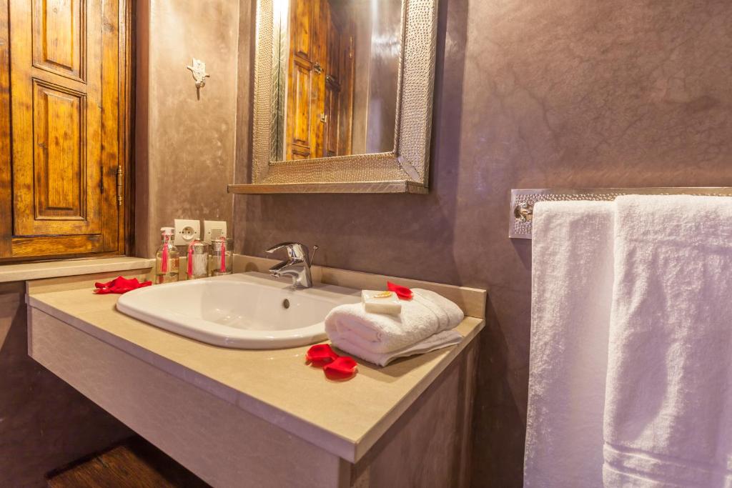 Двухместный (Двухместный номер «Камелия» с 1 кроватью или 2 отдельными кроватями), Riad Dar Yema