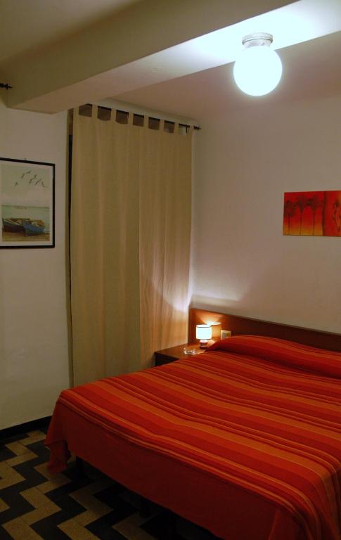 Двухместный (Стандартный двухместный номер с 1 кроватью и общей ванной комнатой) отеля Hotel Major, Генуя