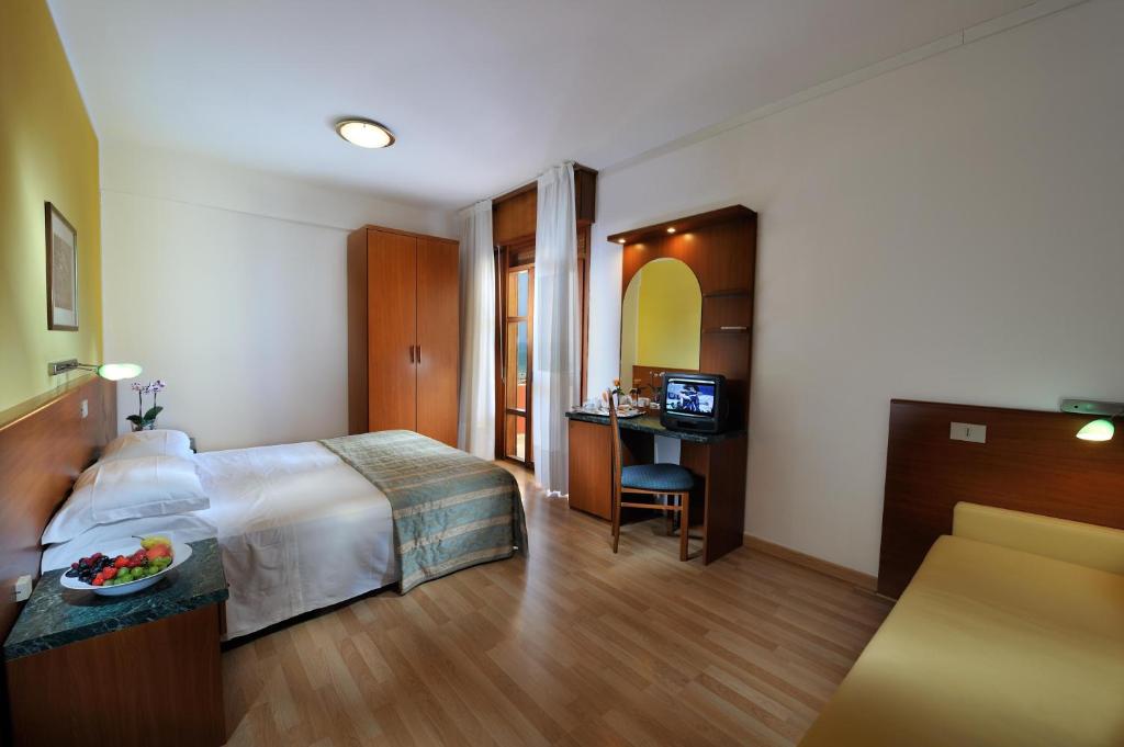 Двухместный (Двухместный номер «Комфорт» с 1 кроватью) отеля Hotel Bembo, Бибионе