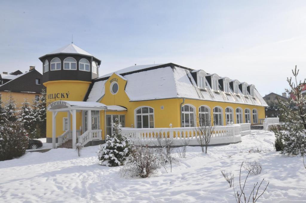 Трехместный (Классический трехместный номер), Garni Hotel Velický Zámoček