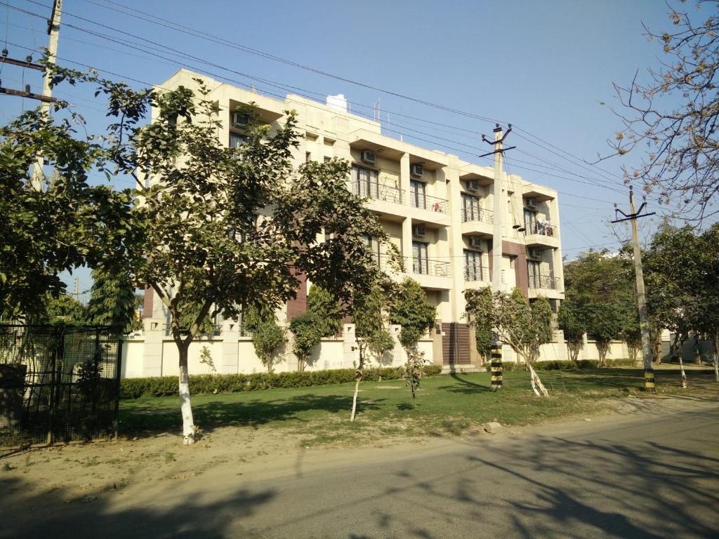 Гостевой дом Enkay Residency M-Block, Гургаон