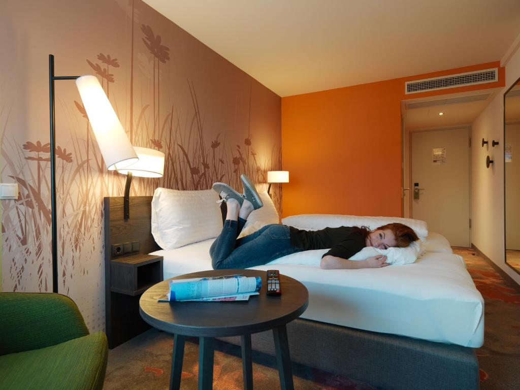 Двухместный (Улучшенный двухместный номер с 1 кроватью или 2 отдельными кроватями) отеля Hwest Hotel Hall, Инсбрук