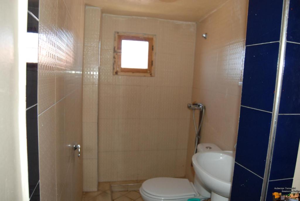 Двухместный (Двухместный номер с 1 кроватью и общей ванной комнатой) отеля Auberge Tamazirt, Бумальн