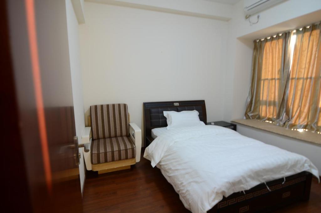 Трехместный (Люкс бизнес-класса с 3 кроватями), Guangzhou Kalai Serviced Apartment