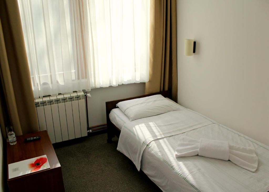 Одноместный (Стандартный одноместный номер) отеля Hotel Happy, Димитровград