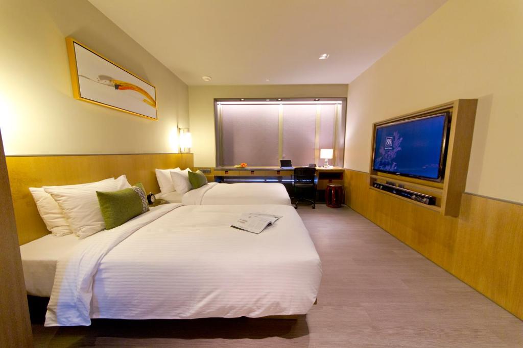 Двухместный (88 Двухместный номер Делюкс с 2 отдельными кроватями) отеля Wanchai 88, Гонконг (город)