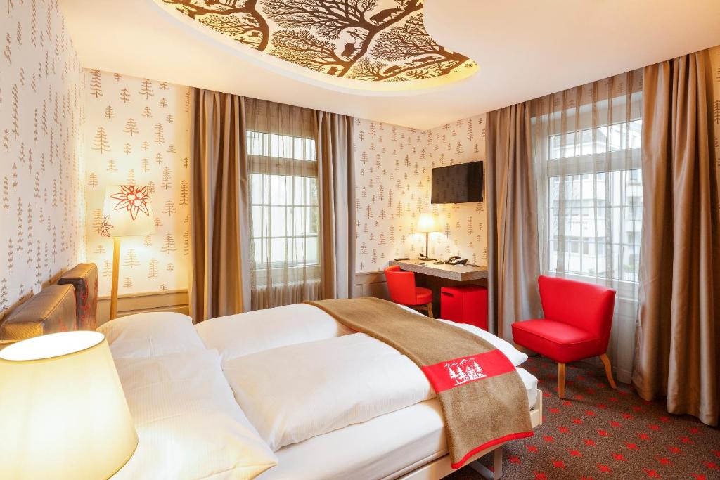 Двухместный (Улучшенный двухместный номер с 1 кроватью) отеля Swiss Night by Fassbind, Цюрих