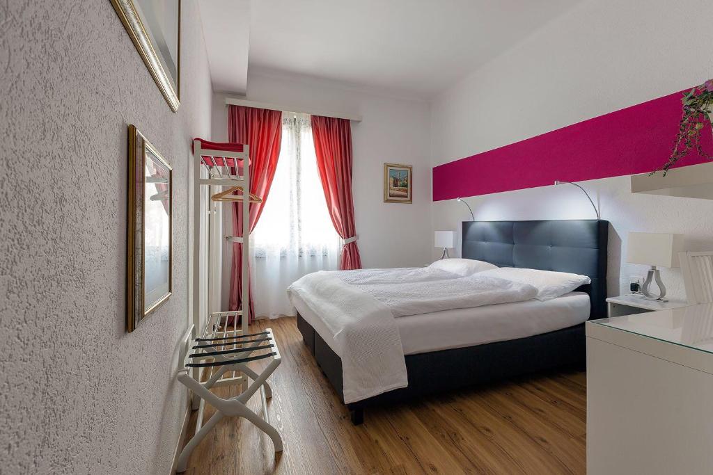 Двухместный (Двухместный номер с 1 кроватью) отеля Hotel Croce Federale, Беллинцона