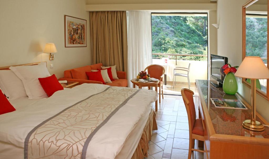 Двухместный (Двухместный номер с 1 кроватью, вид на сад) курортного отеля Amathus Beach Hotel Rhodes, Иксиа