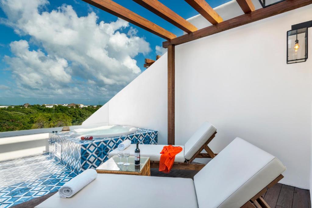 Двухместный (Полулюкс на крыше) курортного отеля Ocean Riviera Paradise El Beso - All Inclusive Adults Only, Плая-дель-Кармен