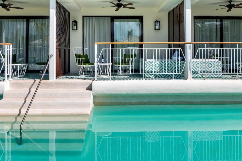 Двухместный (Привилегированный полулюкс у кромки воды - Только для взрослых) курортного отеля Ocean Riviera Paradise All Inclusive, Плая-дель-Кармен