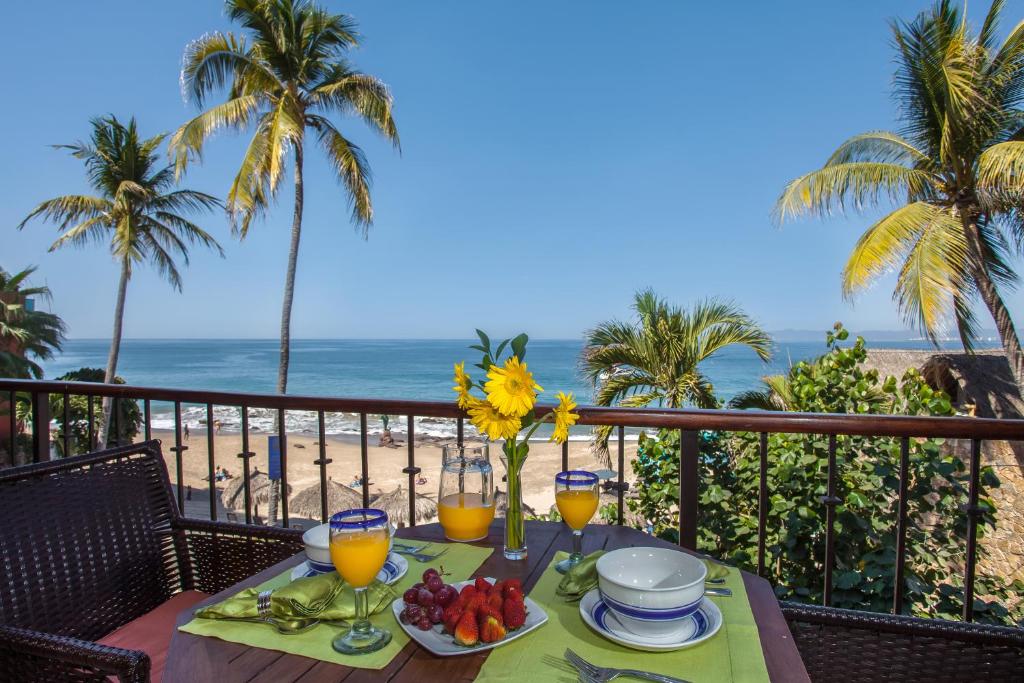 Четырехместный (Люкс с 2 спальнями), Vallarta Shores Beach Hotel