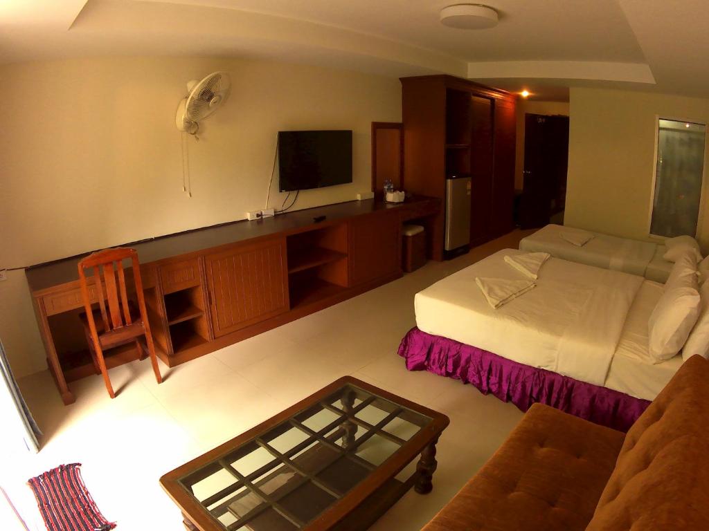 Двухместный (Улучшенный двухместный номер с 1 кроватью) курортного отеля Sea-Sun Bungalow & Resort, Ко Чанг