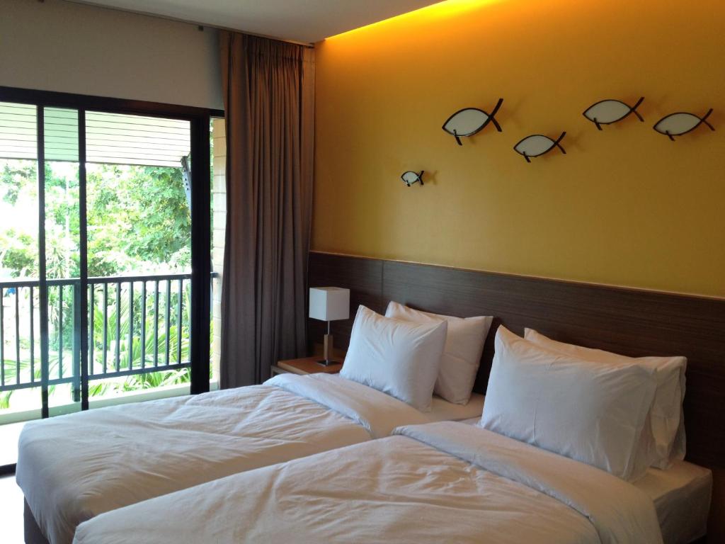 Двухместный (Улучшенный двухместный номер с 1 кроватью или 2 отдельными кроватями) курортного отеля Fisherman's Resort, Банхатчао Самран