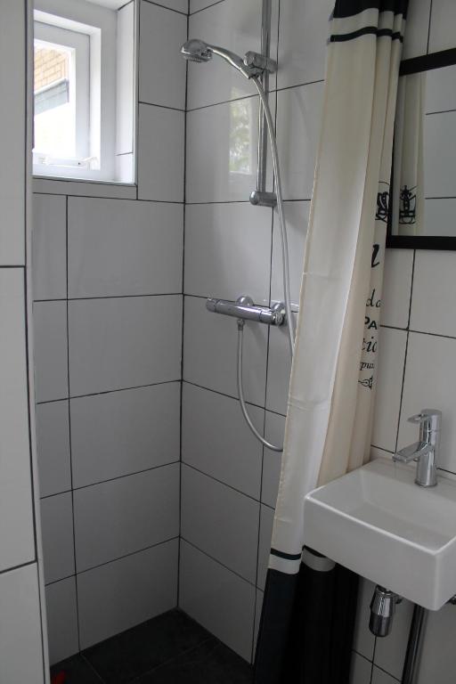 Двухместный (Двухместный номер с 1 кроватью и собственной ванной комнатой) отеля Zeeland aan Zee, Берген-оп-Зом