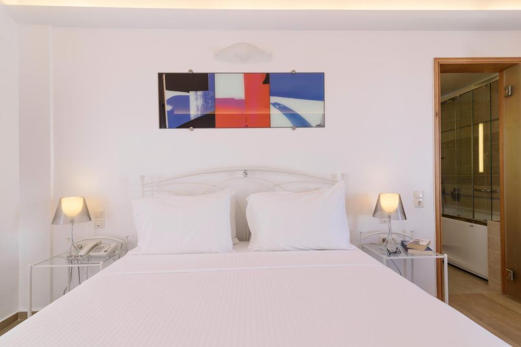 Двухместный (Представительский двухместный номер с 1 кроватью) отеля La Mer Deluxe Hotel & Spa, Камари