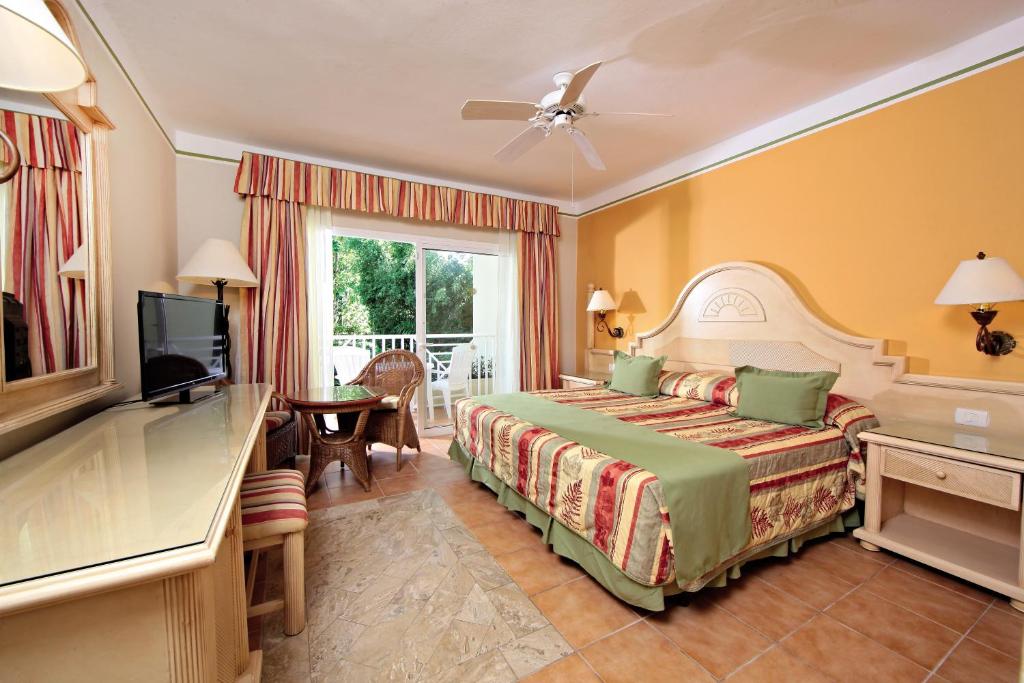 Двухместный (Стандартный номер) курортного отеля Grand Bahia Principe El Portillo, Лас-Терренас