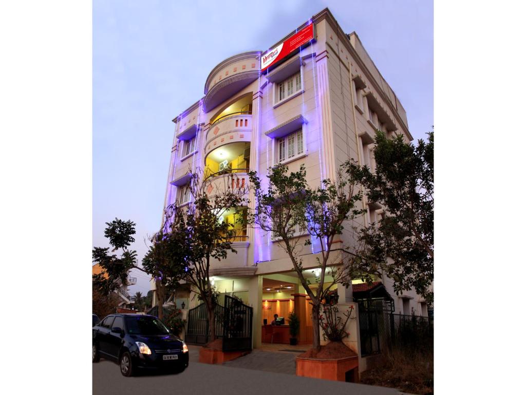 Отель Hoppers Stop Yelahanka, Бангалор